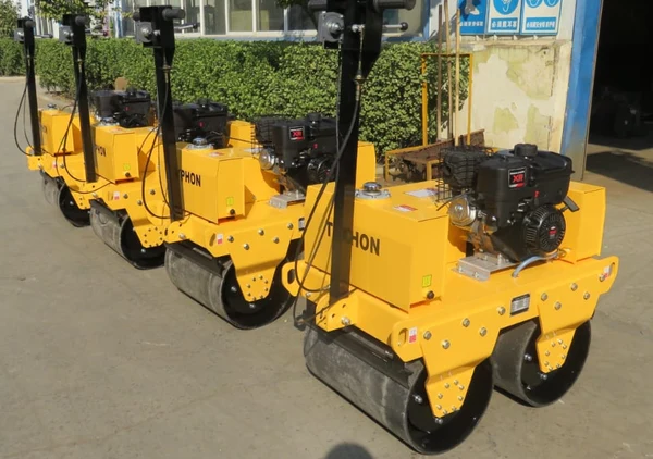 TYPHON 10hp EPA B&S FURY Walk behind Vibratory Roller Compactor - Image 7
