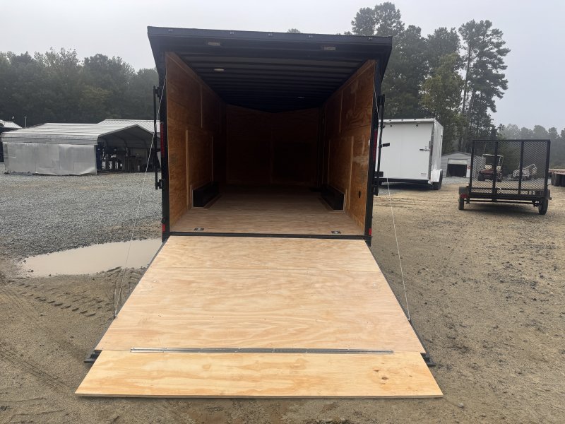 2025 Cynergy 8.5×20 Enclosed Pro Series Slant-V Blackout Ramp 10K - Image 6