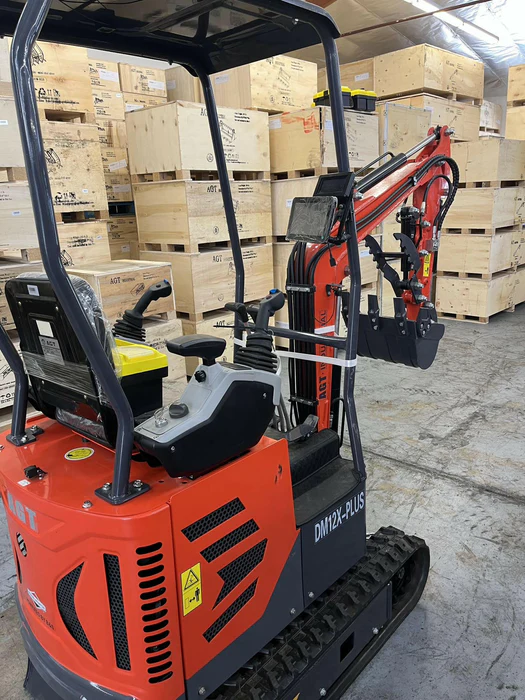 1 Ton, Upgraded Mini Excavator w/ Pilot Control & Swing Boom & Hydraulic Thumb & Features | DM12X-PLUS - Image 4