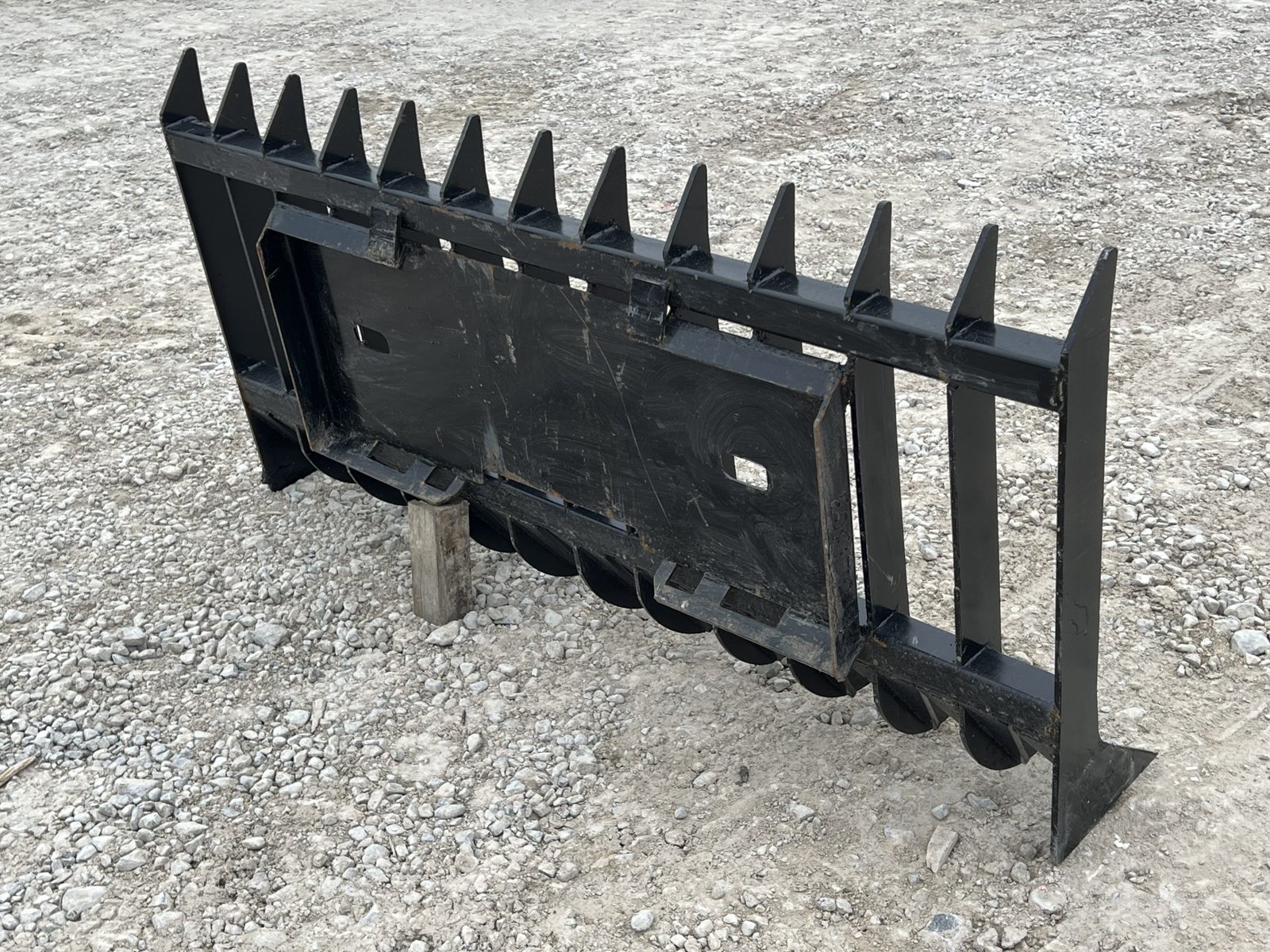 70″ Brush Root Debris Rake Attachment Fits Universal Skid Steer Quick Attach - Image 5