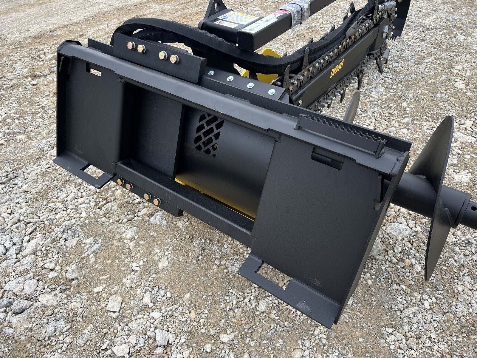 Digga 48″ x 6″ High Flow Bigfoot Combo Trencher Attachment Fits Skid Steer Quick Attach - Image 14