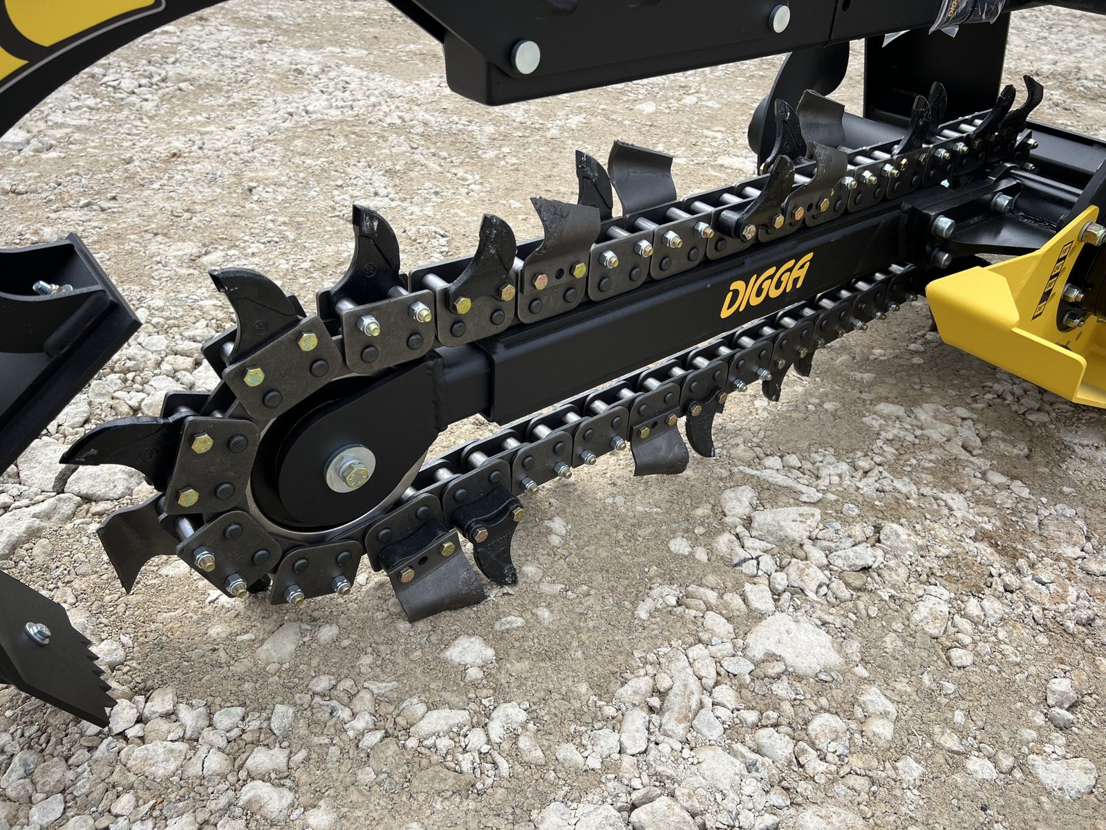 36″ x 6″ Digga Bigfoot Combo Trencher Attachment Fits Bobcat MT Mini Skid Steer - Image 10