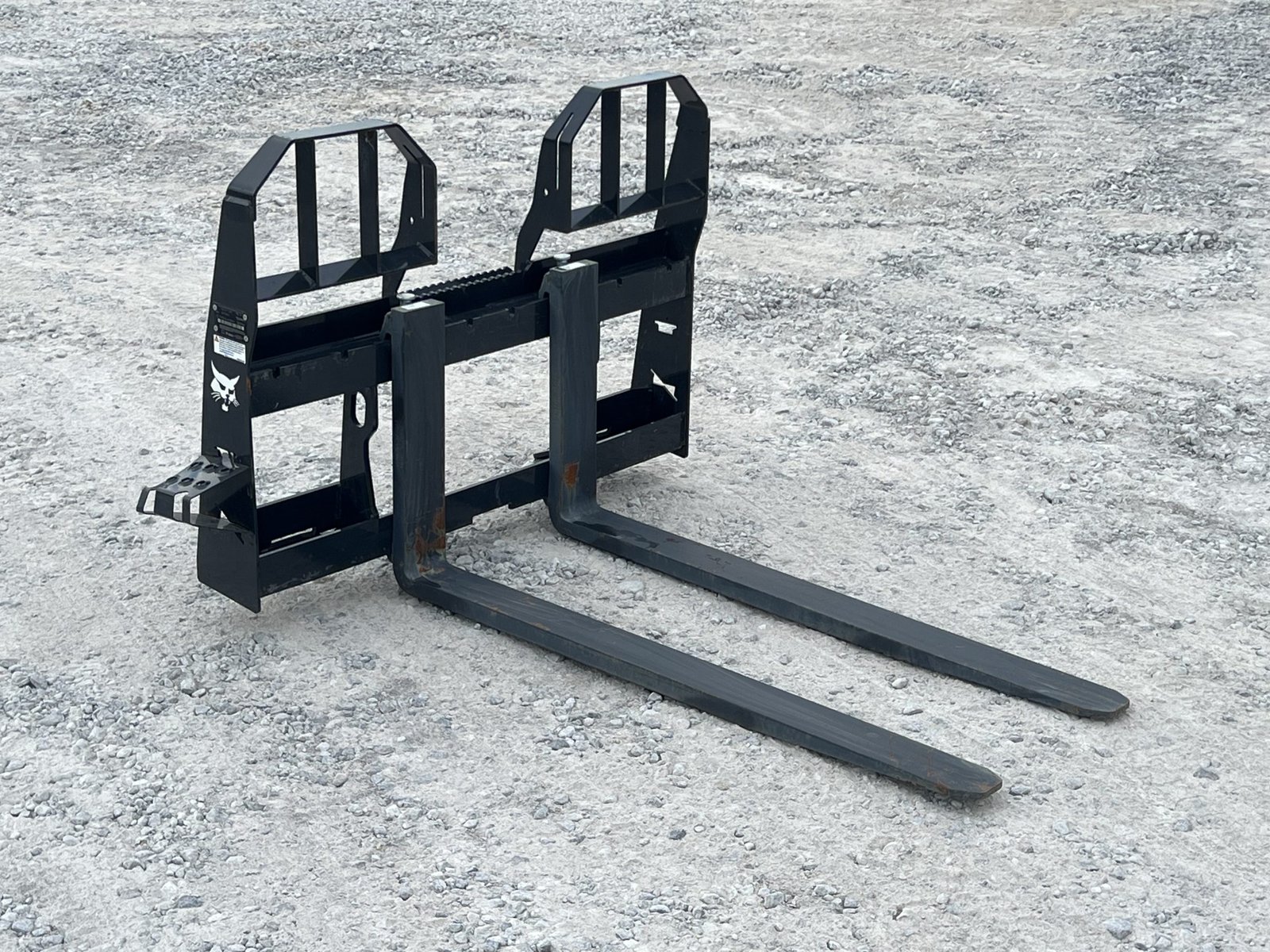 48″ Long 4,000 lb Bobcat Heavy Duty Pallet Fork Loader Skid Steer Attachment - Image 3