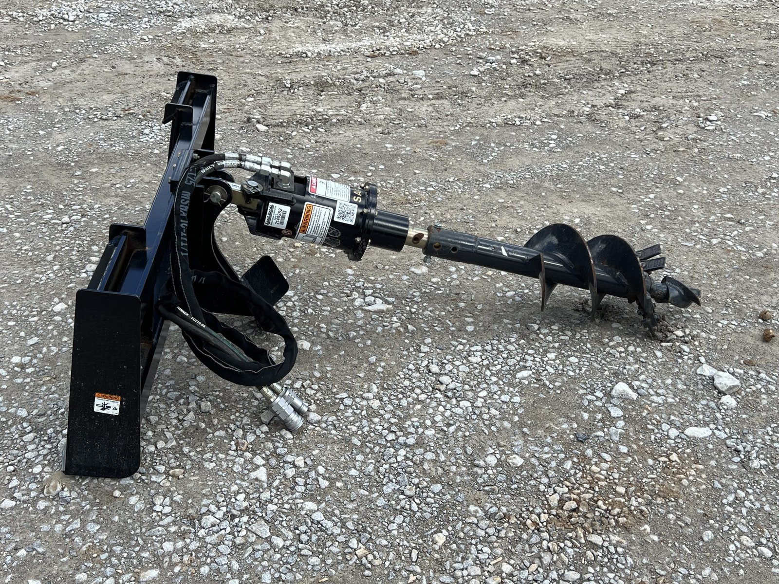 2023 Land Pride SA10 Hydraulic Post Hole Digger Auger Compact Tractor Attachment - Image 4