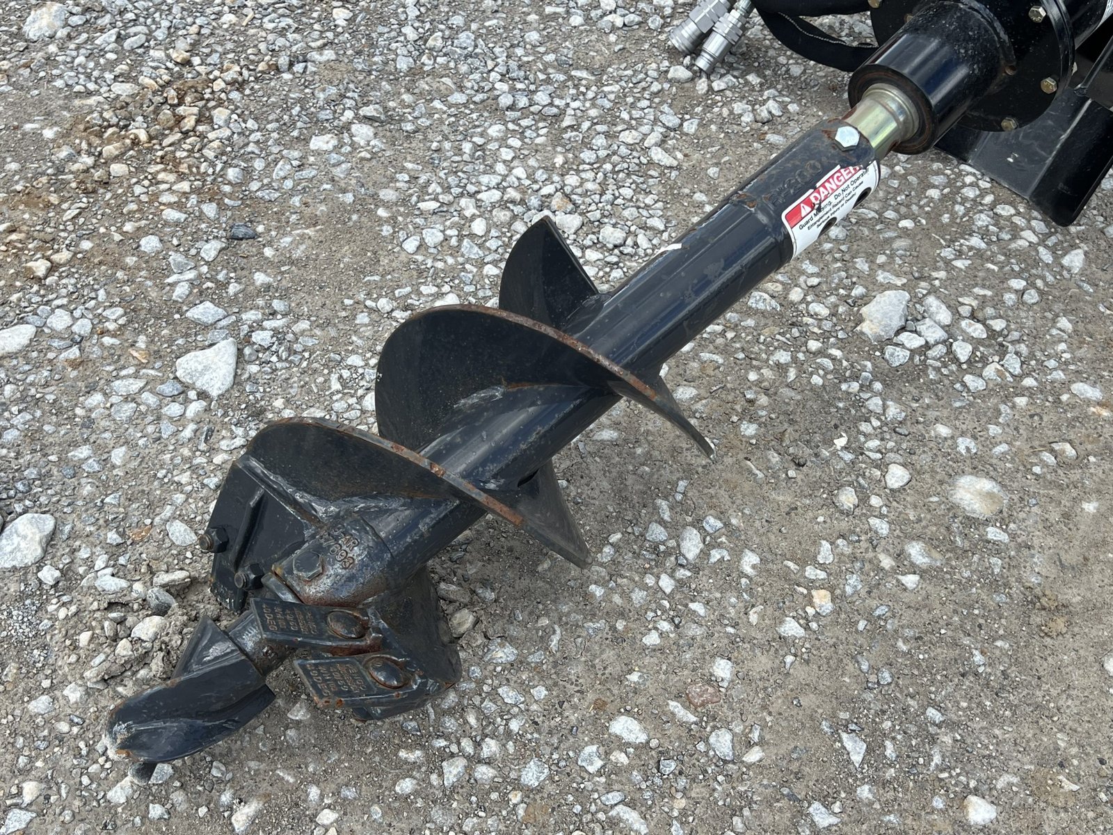2023 Land Pride SA10 Hydraulic Post Hole Digger Auger Compact Tractor Attachment - Image 10