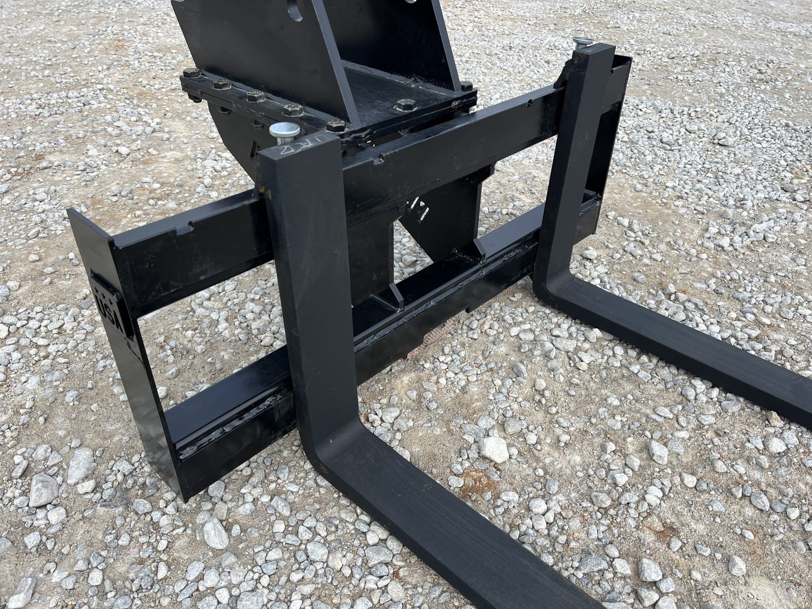 48″ 4,000 lb Pallet Forks Attachment Fits Kubota U55 KX057 KX191 Mini Excavator - Image 10
