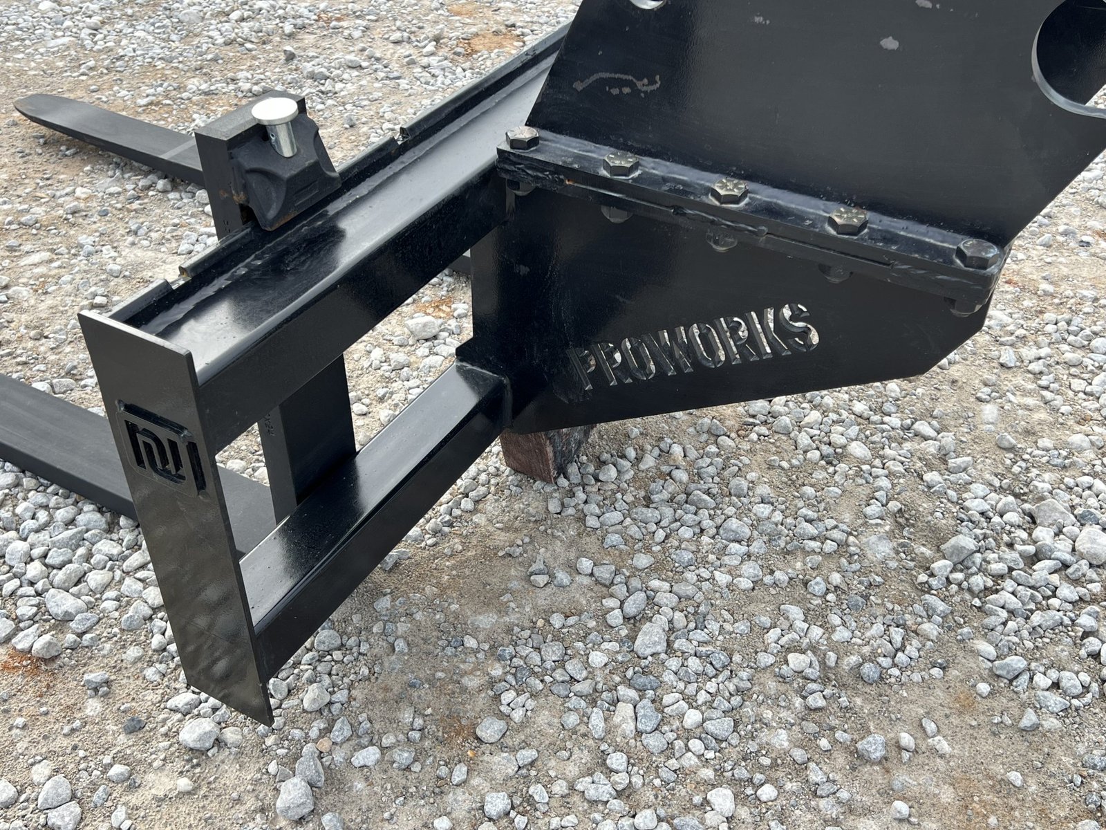 48″ 4,000 lb Pallet Forks Attachment Fits Kubota U55 KX057 KX191 Mini Excavator - Image 13