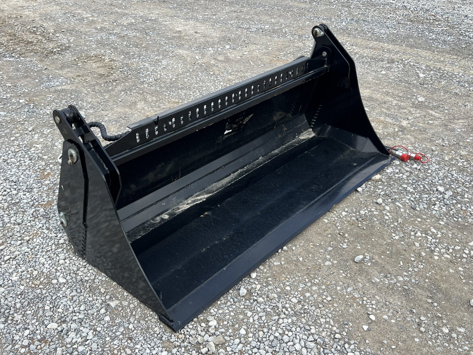 72″ 4-IN-1 Multi Purpose Combination Smooth Bucket Attachment Fits Skid Steer QA - Image 3
