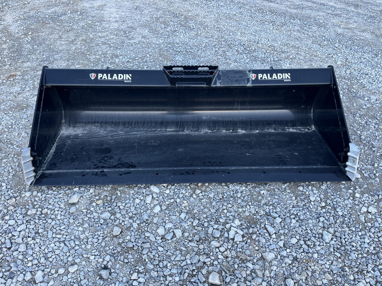 2023 78″ Paladin Bradco Smooth Low Profile Bucket Fits Skid Steer Loader - Image 2