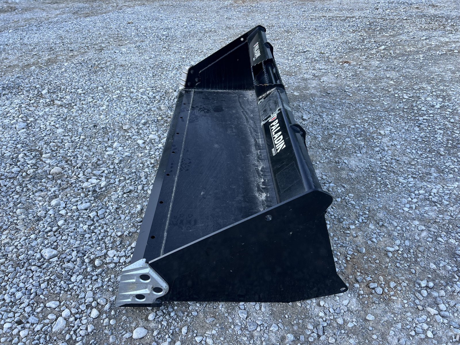 2023 78″ Paladin Bradco Smooth Low Profile Bucket Fits Skid Steer Loader - Image 8