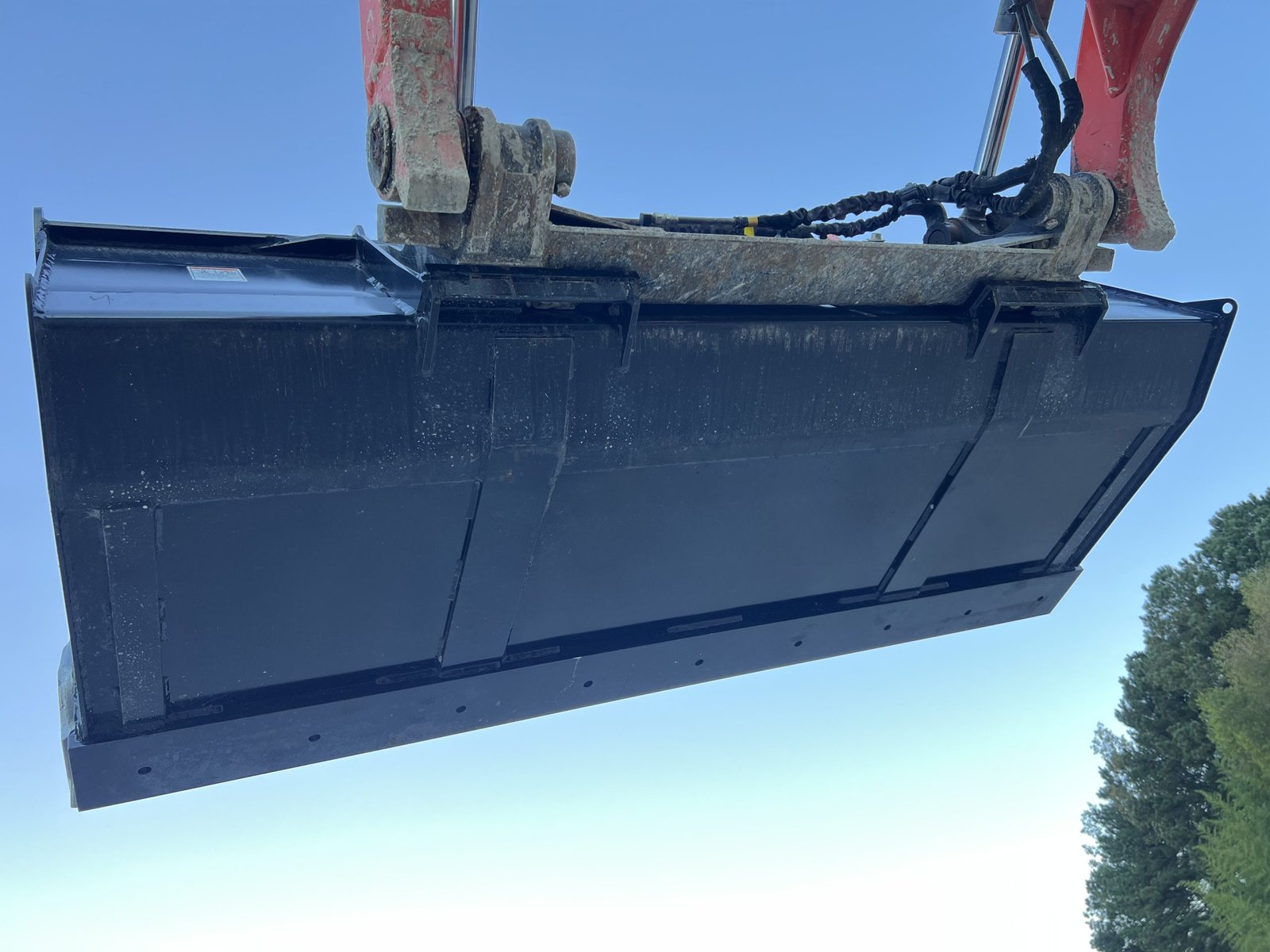 2023 78″ Paladin Bradco Smooth Low Profile Bucket Fits Skid Steer Loader - Image 13