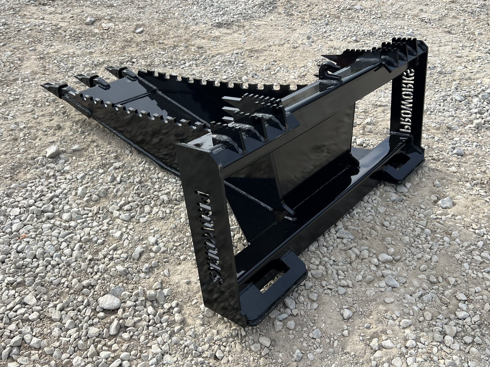 Severe Extreme Stump Bucket Attachment with Teeth Fits Skid Steer Quick Attach - Image 7