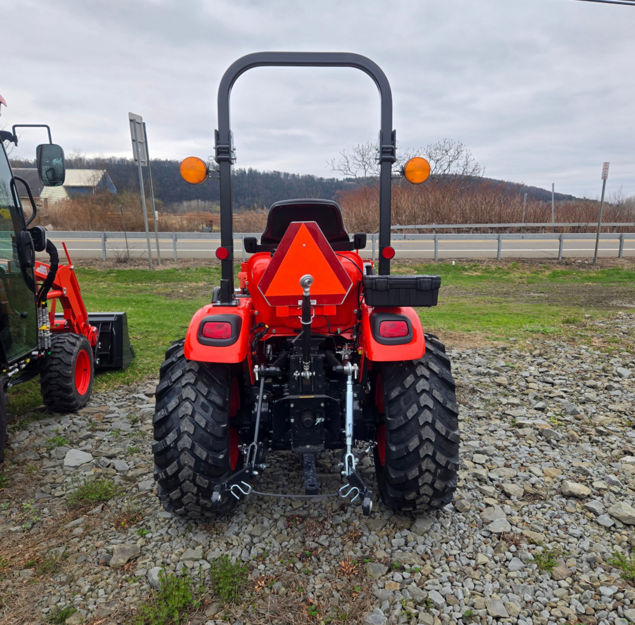 2025 Kioti CX 2510 TL 4×4 Tractor - Image 3