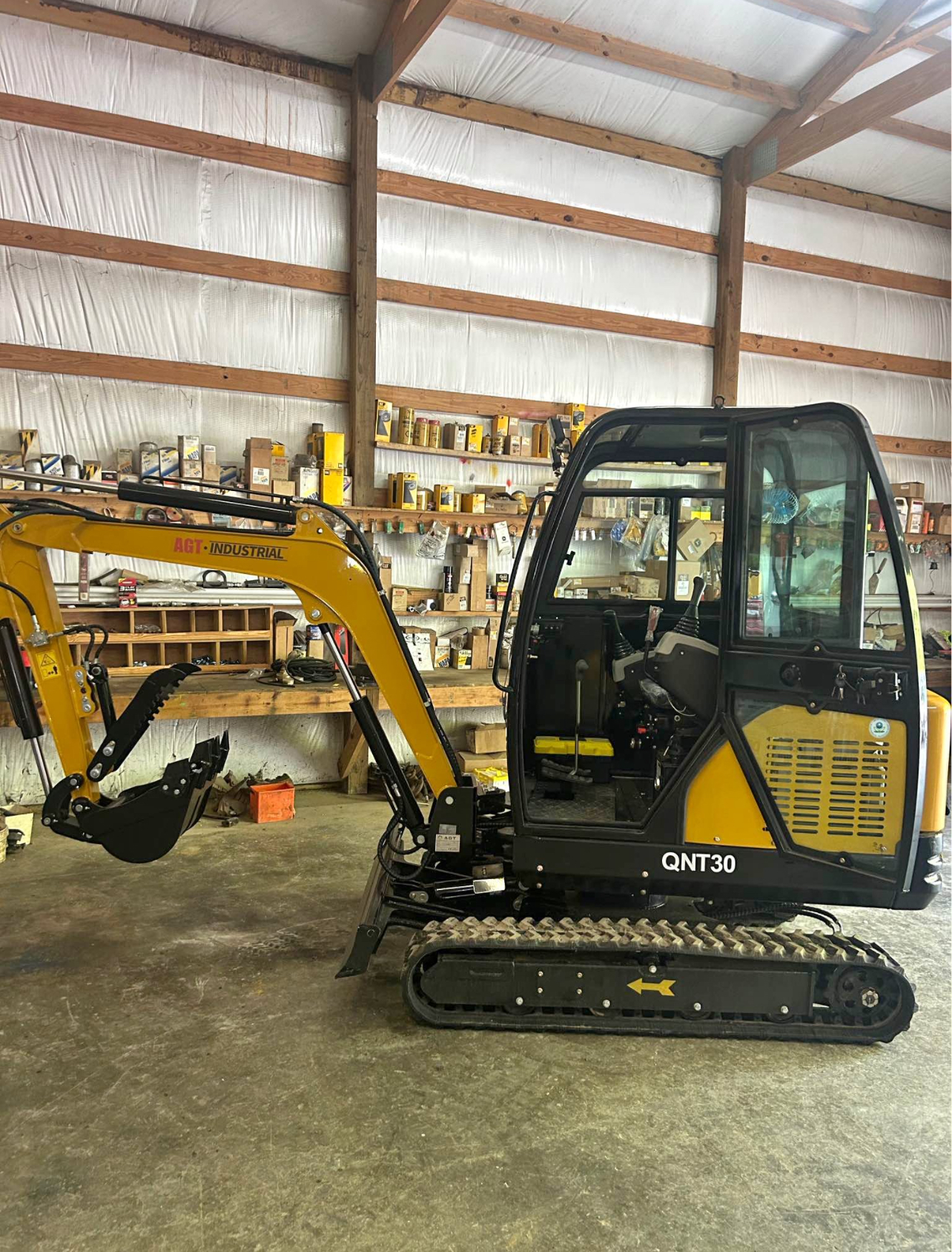 QNT30 mini excavator