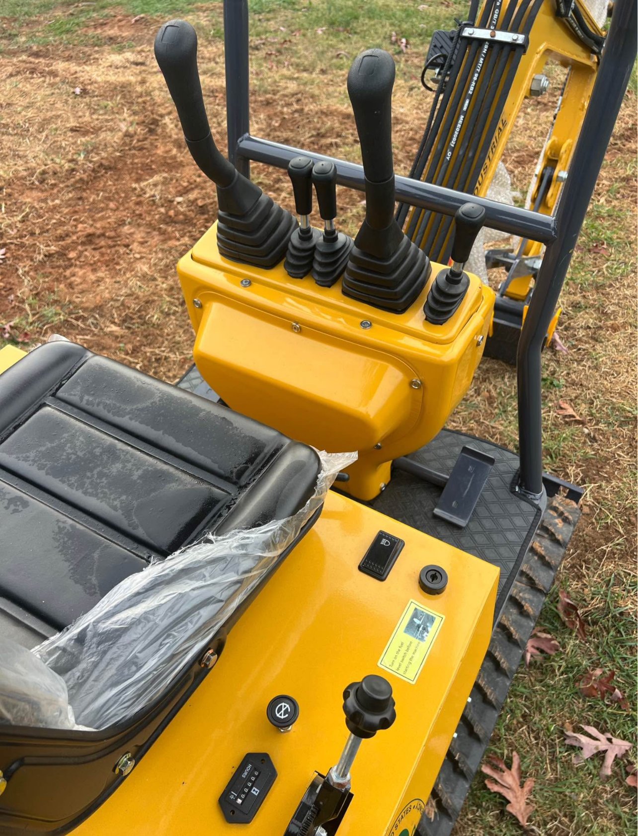 MX12R 1-Ton Mini Excavator - Image 5