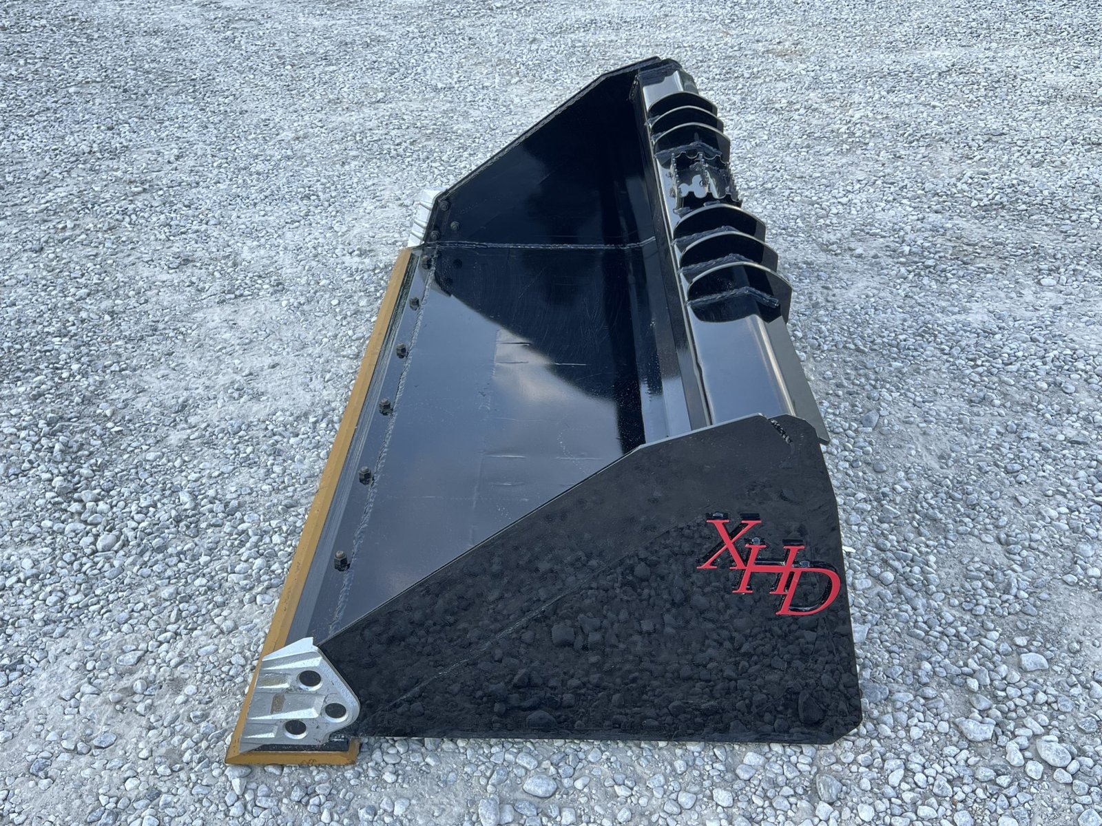 XHD 84″ Severe Duty Smooth Bucket with Bolt On Cutting Edge Fits Compact Track Loader - Image 8