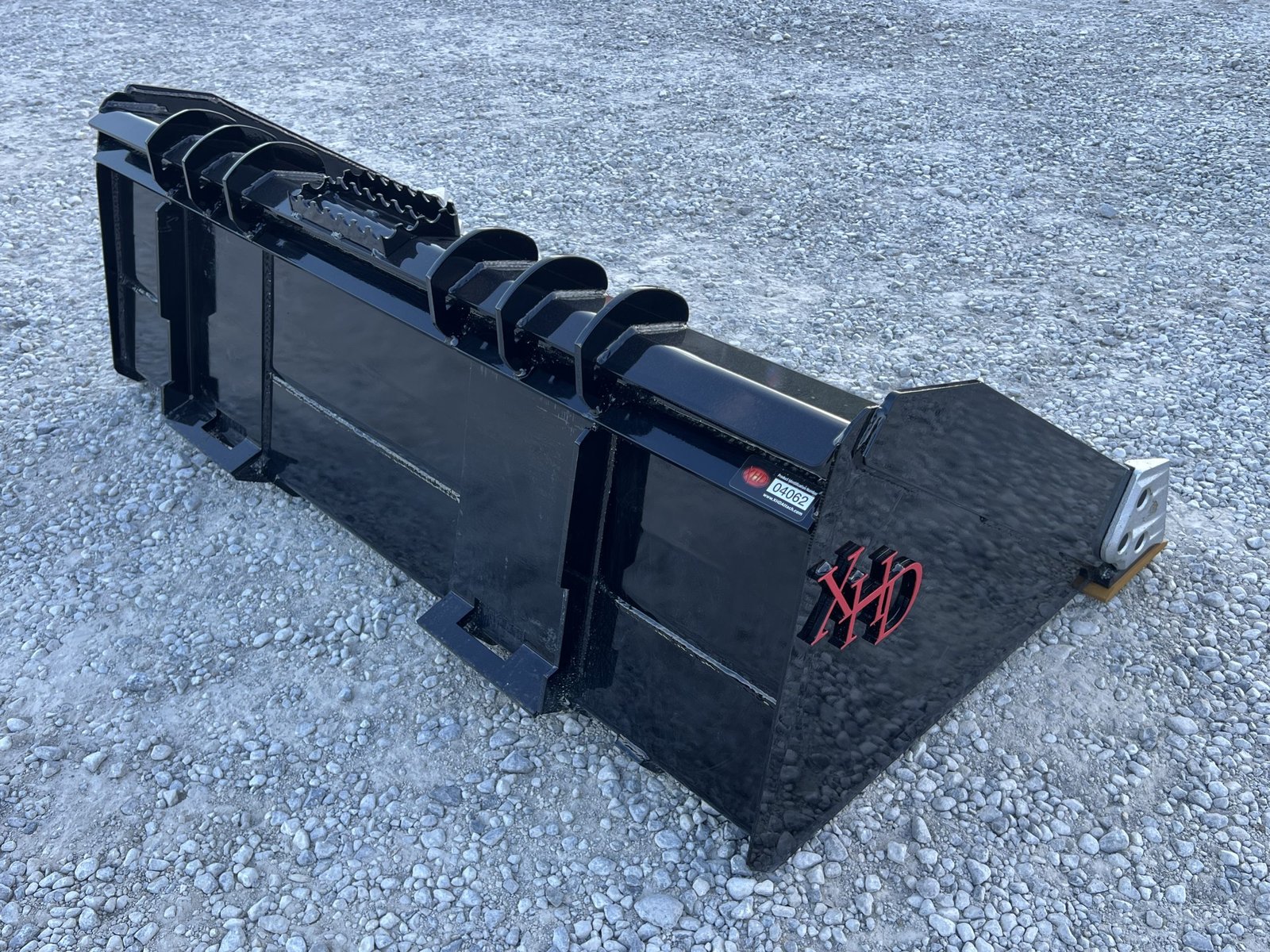 XHD 73″ Severe Duty Smooth Bucket with Bolt On Cutting Edge Fits Compact Track Loader - Image 5