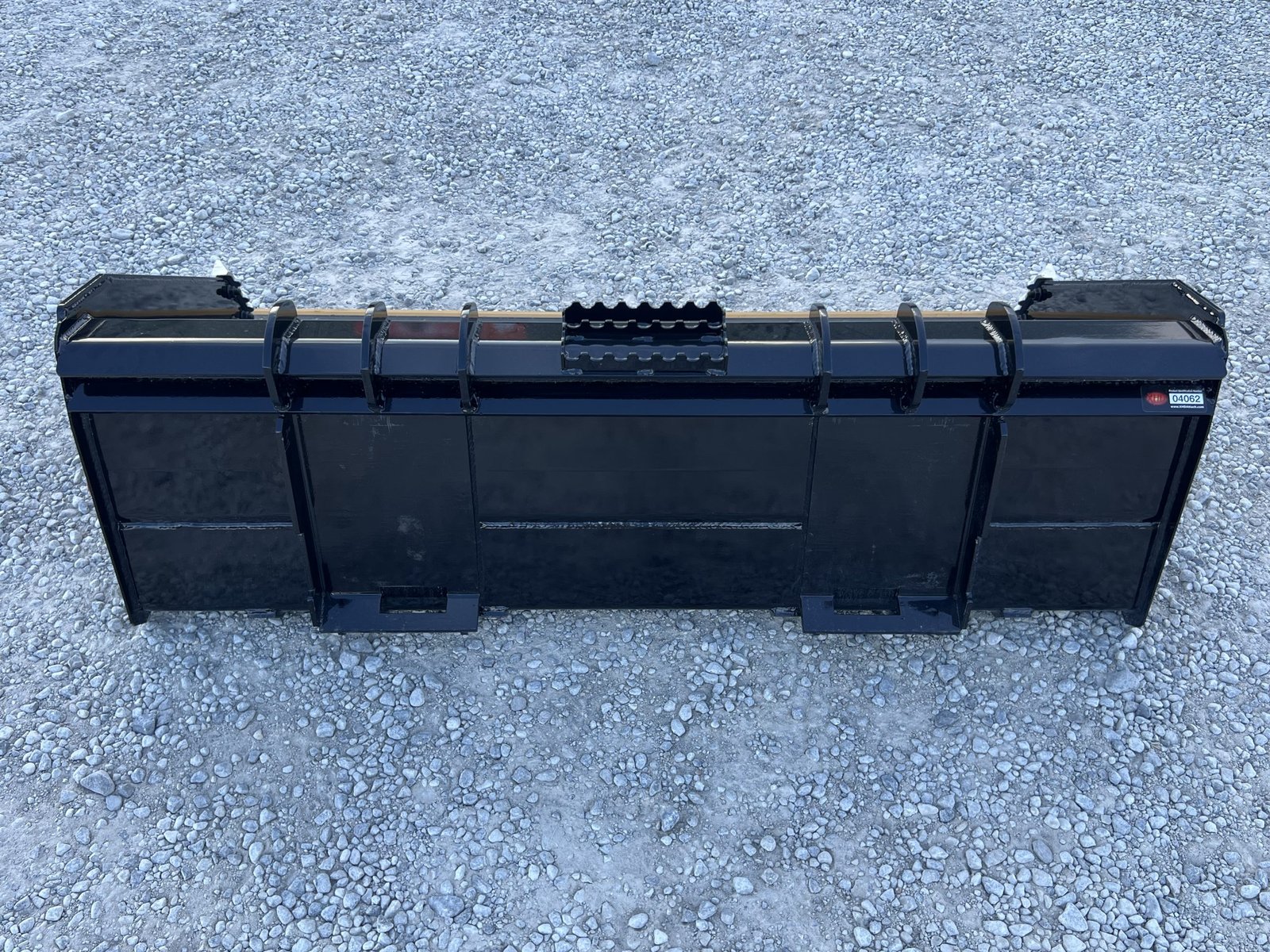XHD 73″ Severe Duty Smooth Bucket with Bolt On Cutting Edge Fits Compact Track Loader - Image 6