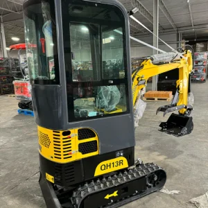 1 Ton, R420D Gasoline Mini Excavator w/ Enclosed Cab | QH13R
