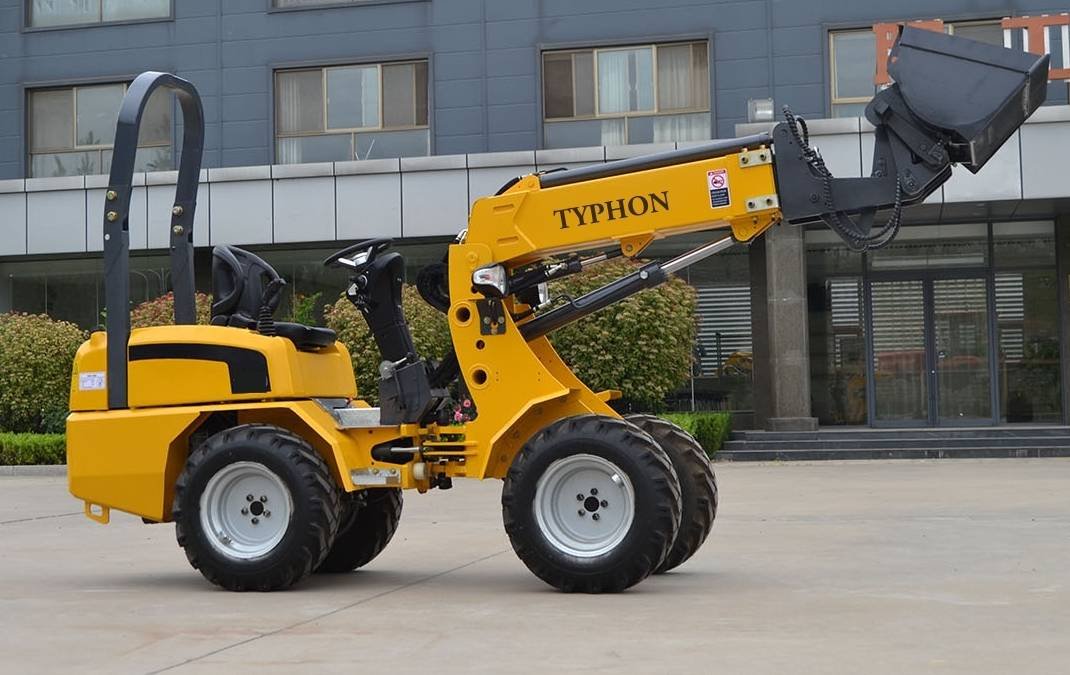 New TYPHON Wheel Loader with Kubota D1105 engine 24 hp 1 ton Load USA - Image 5