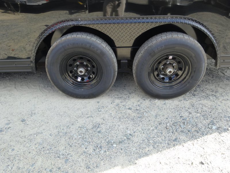 2026 Cynergy 8.5×16 Enclosed Pro Series Slant-V Blackout Ramp 10K - Image 4