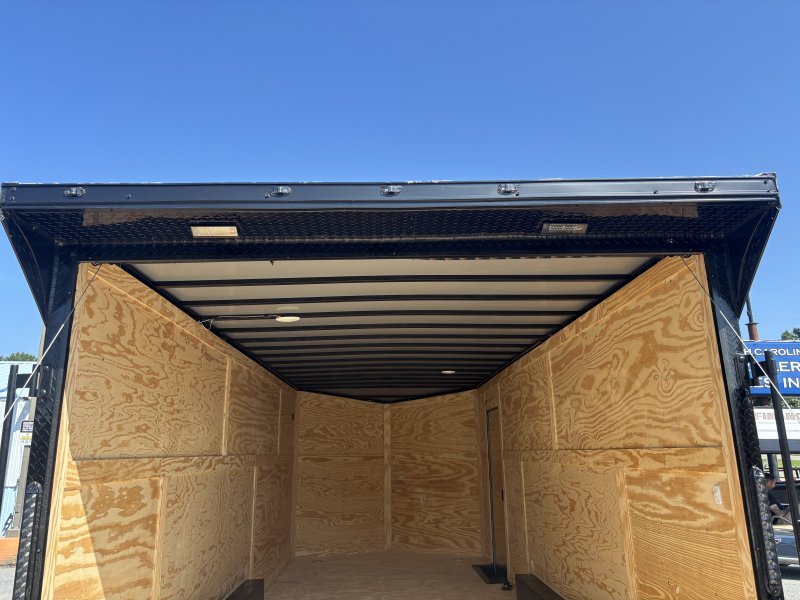 2025 Cynergy 8.5×20 Enclosed Pro Series Slant-V Blackout Ramp 10K - Image 9
