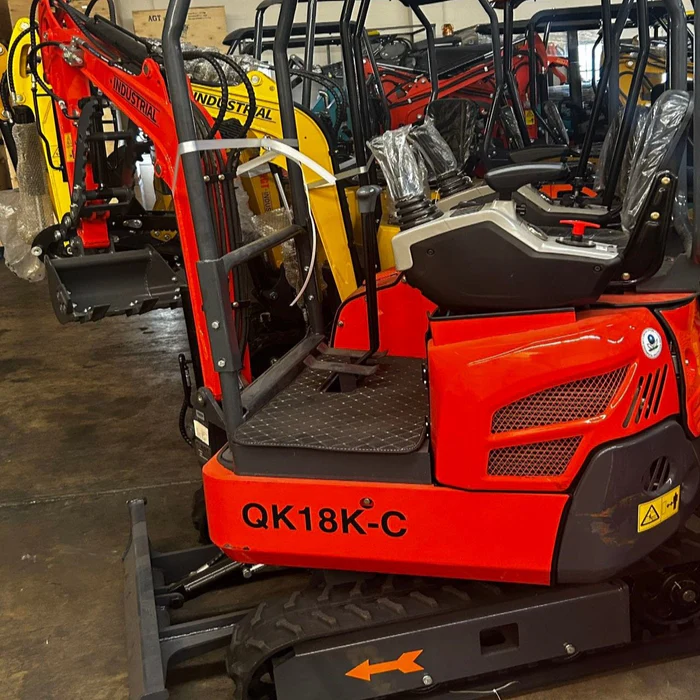 1.4 Ton, Kubota Engine Mini Excavator w/ Side Swing Boom, & Hydraulic Thumb | QK18K-C - Image 4