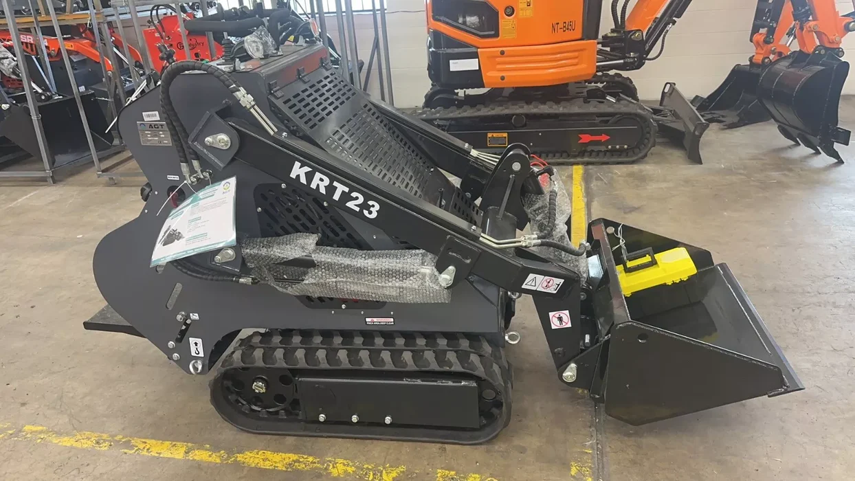 1 Ton, Mini Stand on Skid Loader Mini Crawler | CFG-KRT23 - Image 3